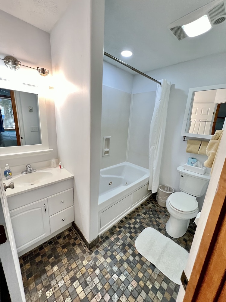 The Homestead Inn - photo 116
