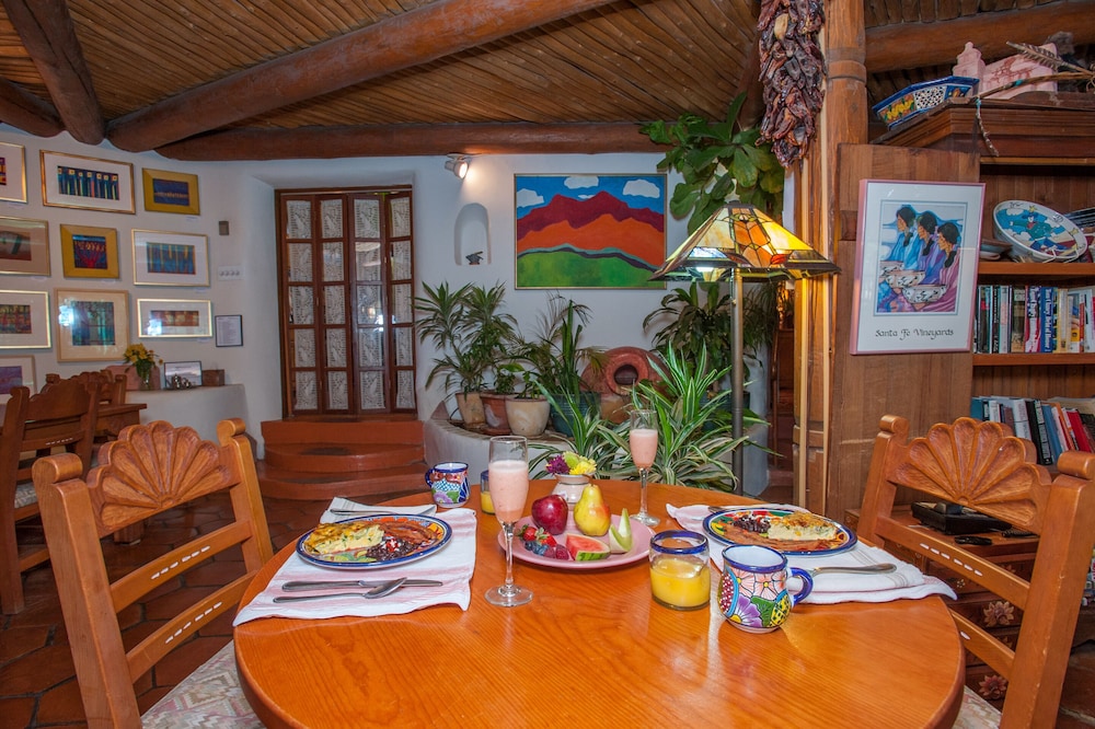 Inn on La Loma Plaza - photo 95