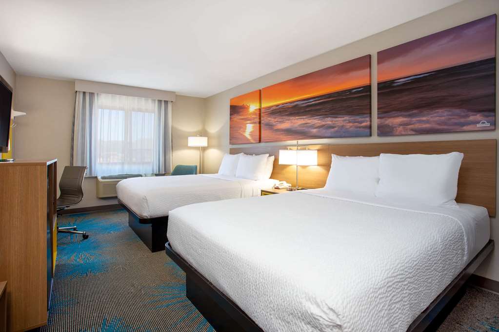 Days Inn by Wyndham Marquette in Marquette, United States