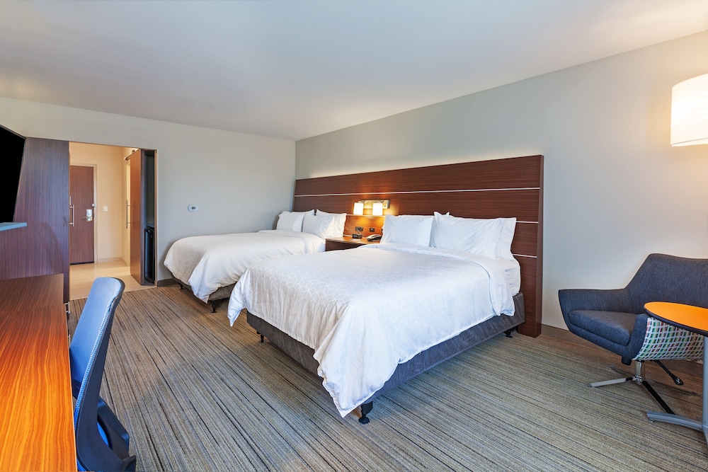 Holiday Inn Express & Suites Tulsa Northeast Owasso by IHG - photo 4