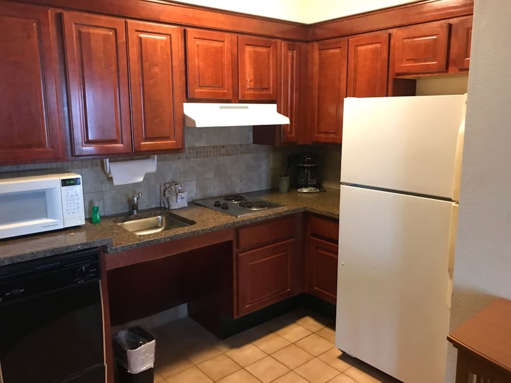 Staybridge Suites Allentown Bethlehem Airport by IHG - photo 40