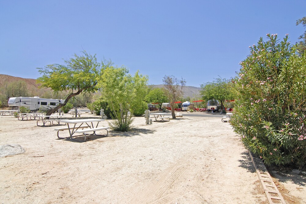 Palm Canyon Hotel & RV Resort - photo 13