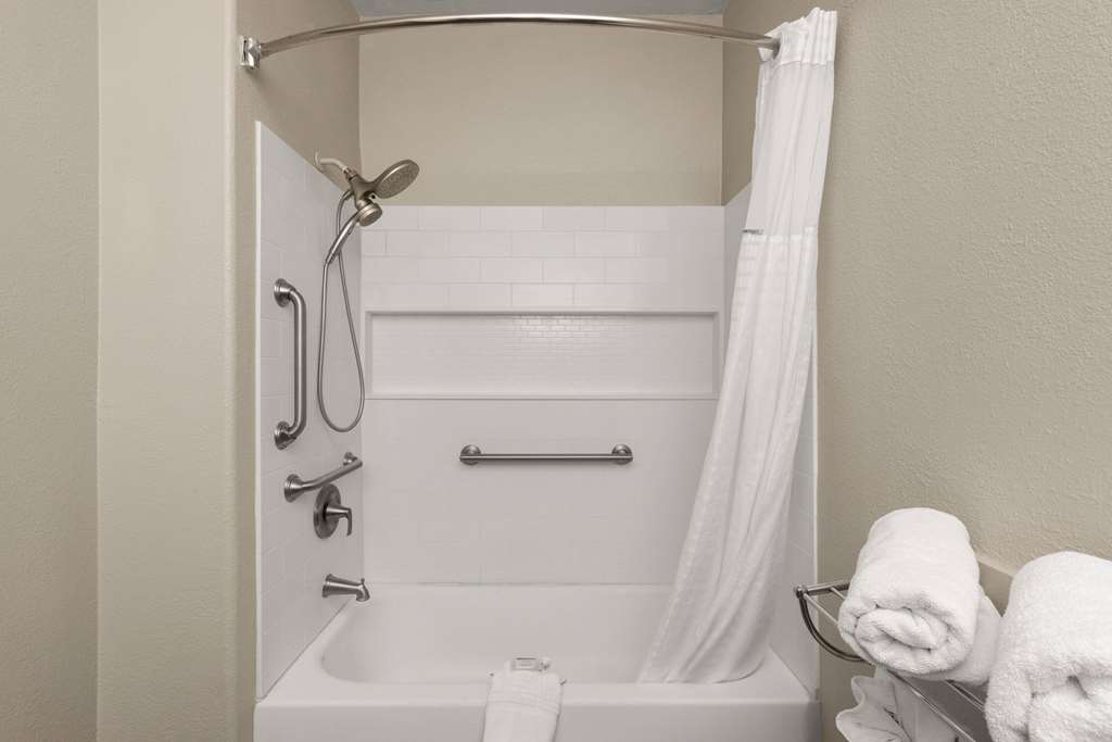 Days Inn & Suites by Wyndham Tucson Marana - photo 4