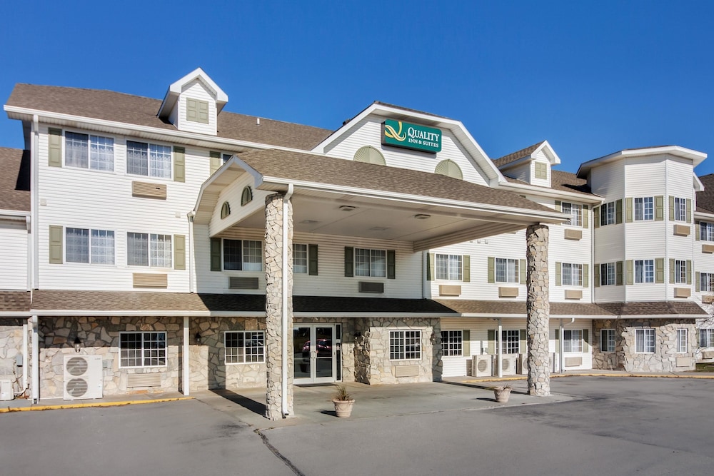 Quality Inn & Suites Lincoln North - photo 5