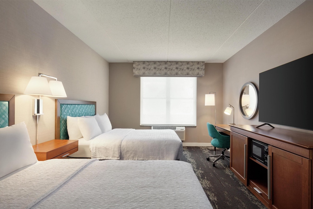 Hampton Inn Deadwood at Tin Lizzie Gaming Resort - photo 13