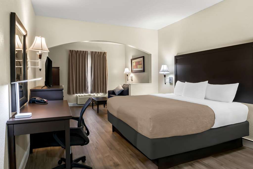 Quality Inn & Suites Lafayette - photo 22