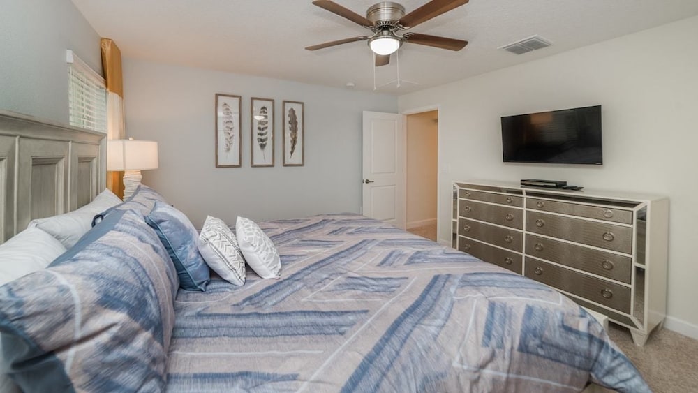 Grhdog9037 Champions Gate Resort 4 Bed 3 Baths Townhouse - photo 8
