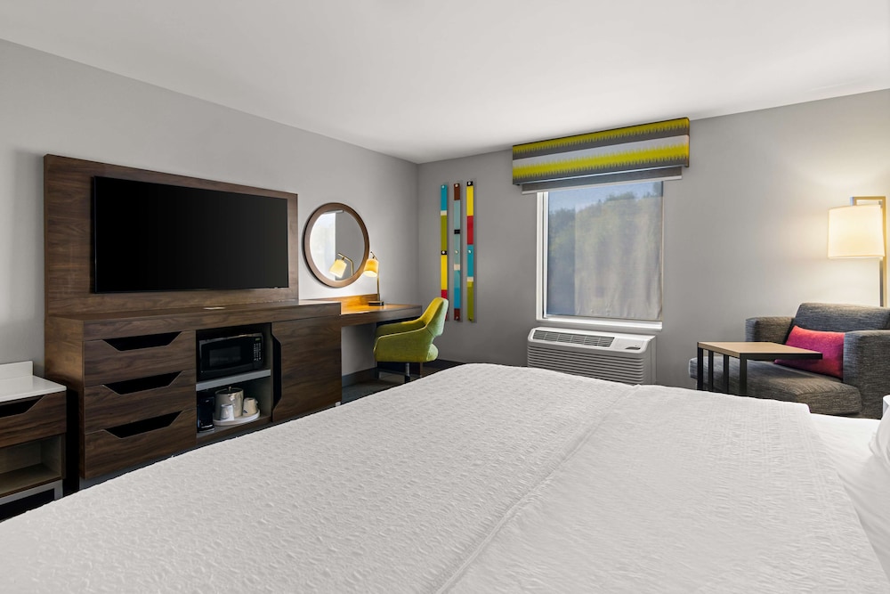 Hampton Inn & Suites Schererville - photo 17