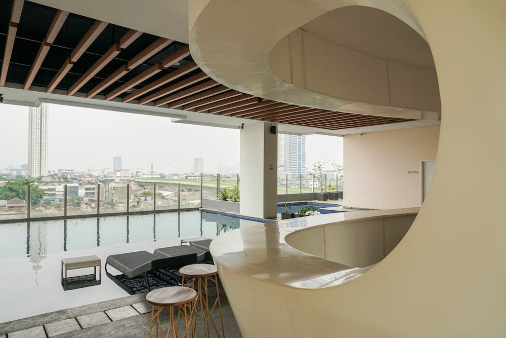 2BR Best Rate Kebayoran Icon Apartment near Gandaria City By Travelio — 4-Star Luxury Hotel in Jakarta, Indonesia
