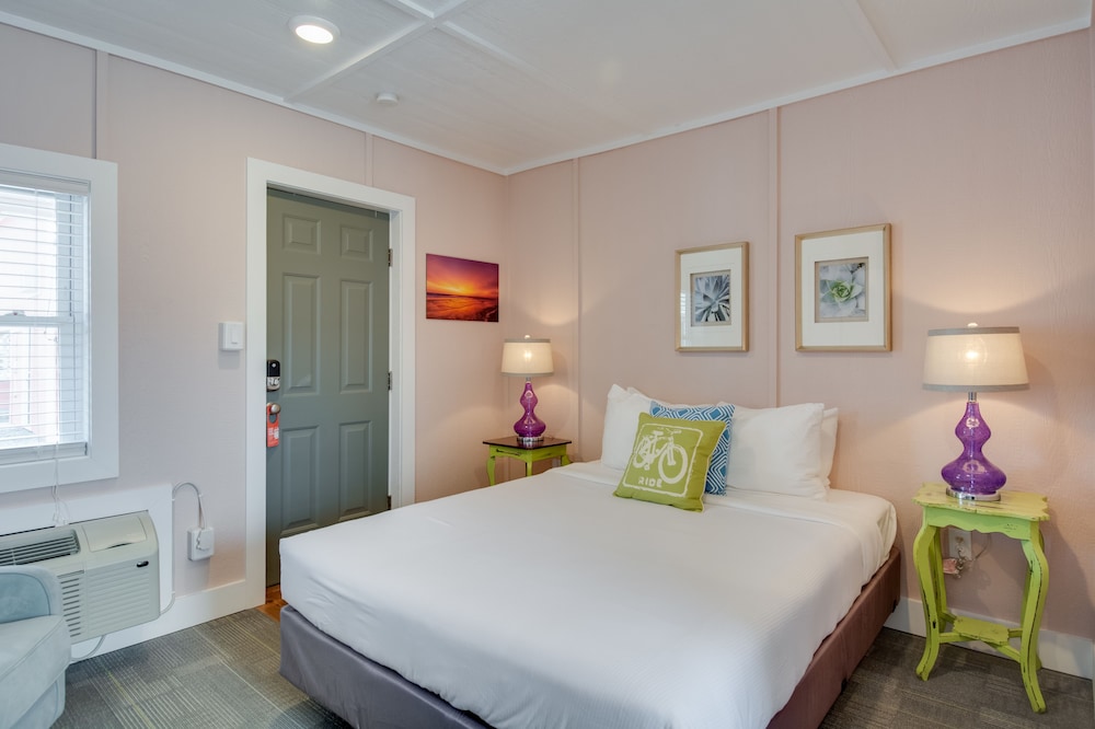 See Sea Motel - photo 42