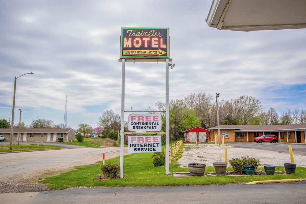 OYO Travelier Motel - photo 106