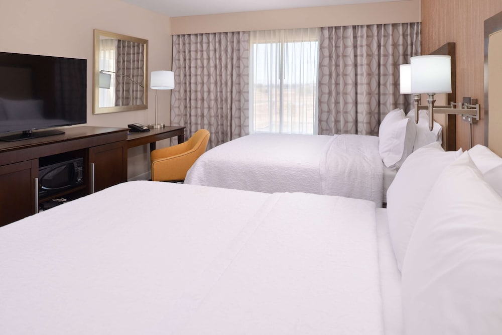 Hampton Inn El Centro - photo 10