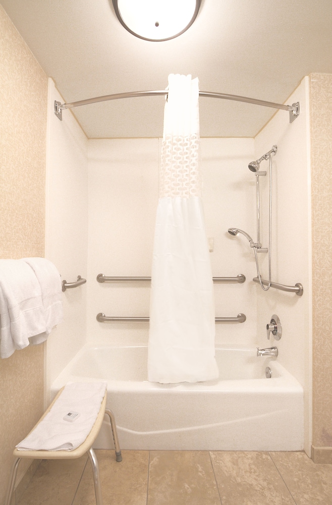 Hampton Inn Charlotte University Place - photo 4