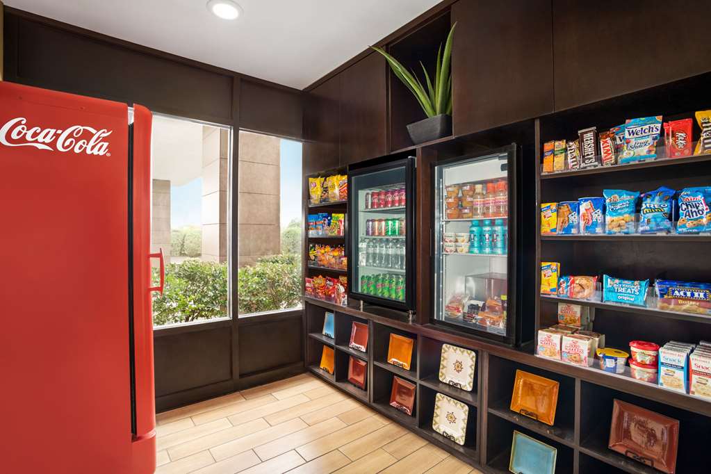 La Quinta Inn & Suites by Wyndham Richmond Midlothian - photo 28