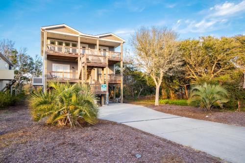 Beach 45 by Oak Island Accommodations - photo 36