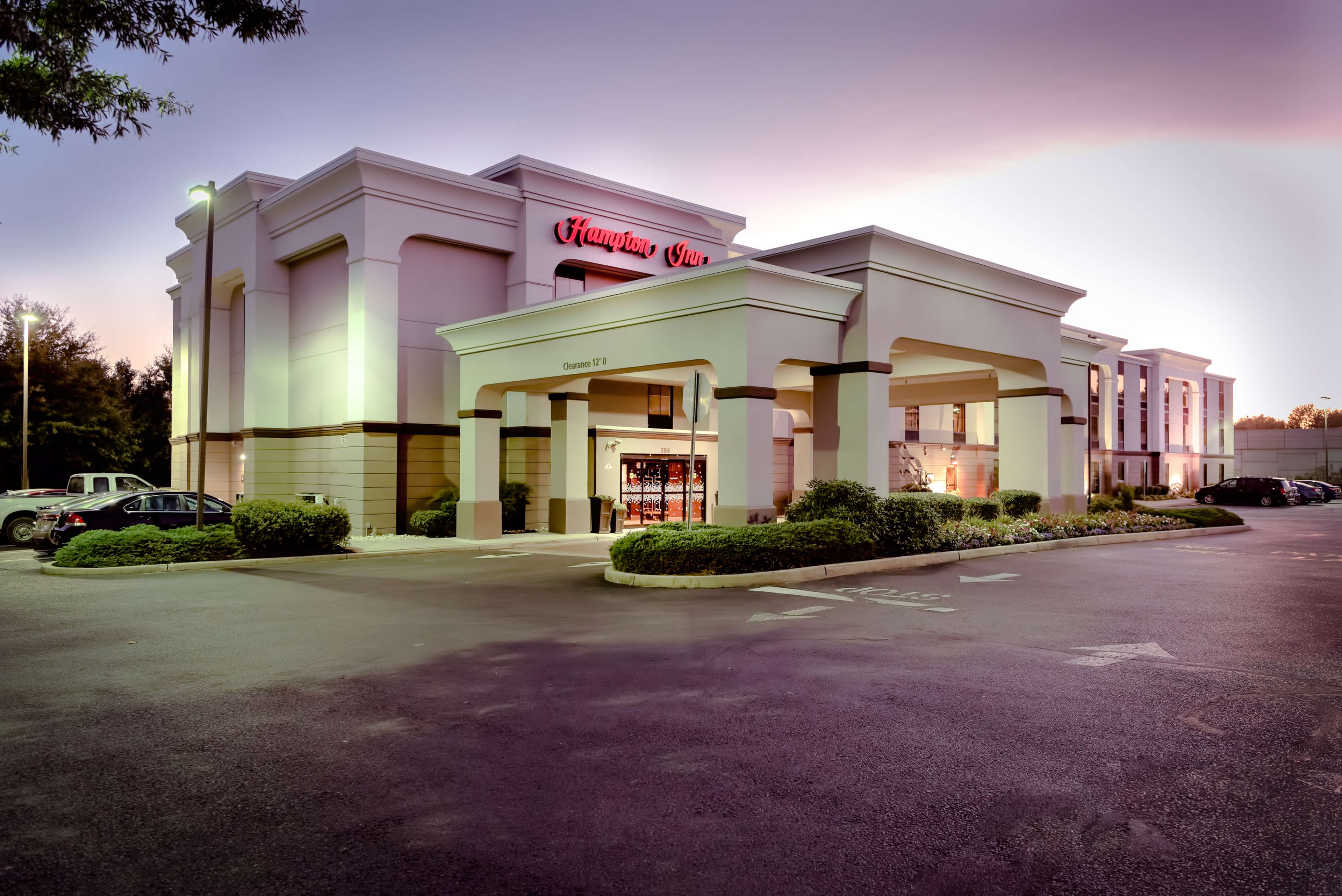 Hampton Inn East Windsor - photo 3