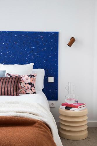 Calatrava Darya Living in Madrid, Spain