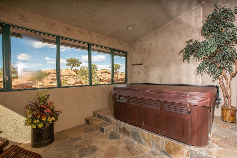 Cougar Ridge Resort LLC - photo 68