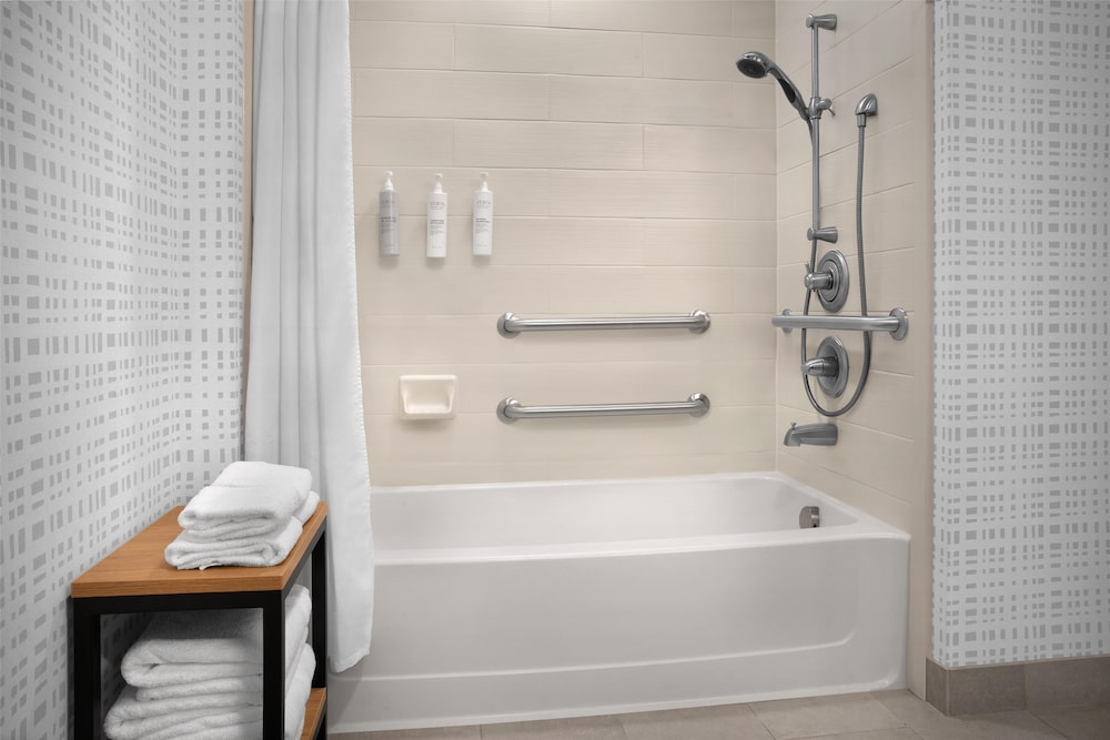 Hampton Inn & Suites Tupelo Barnes Crossing - photo 25