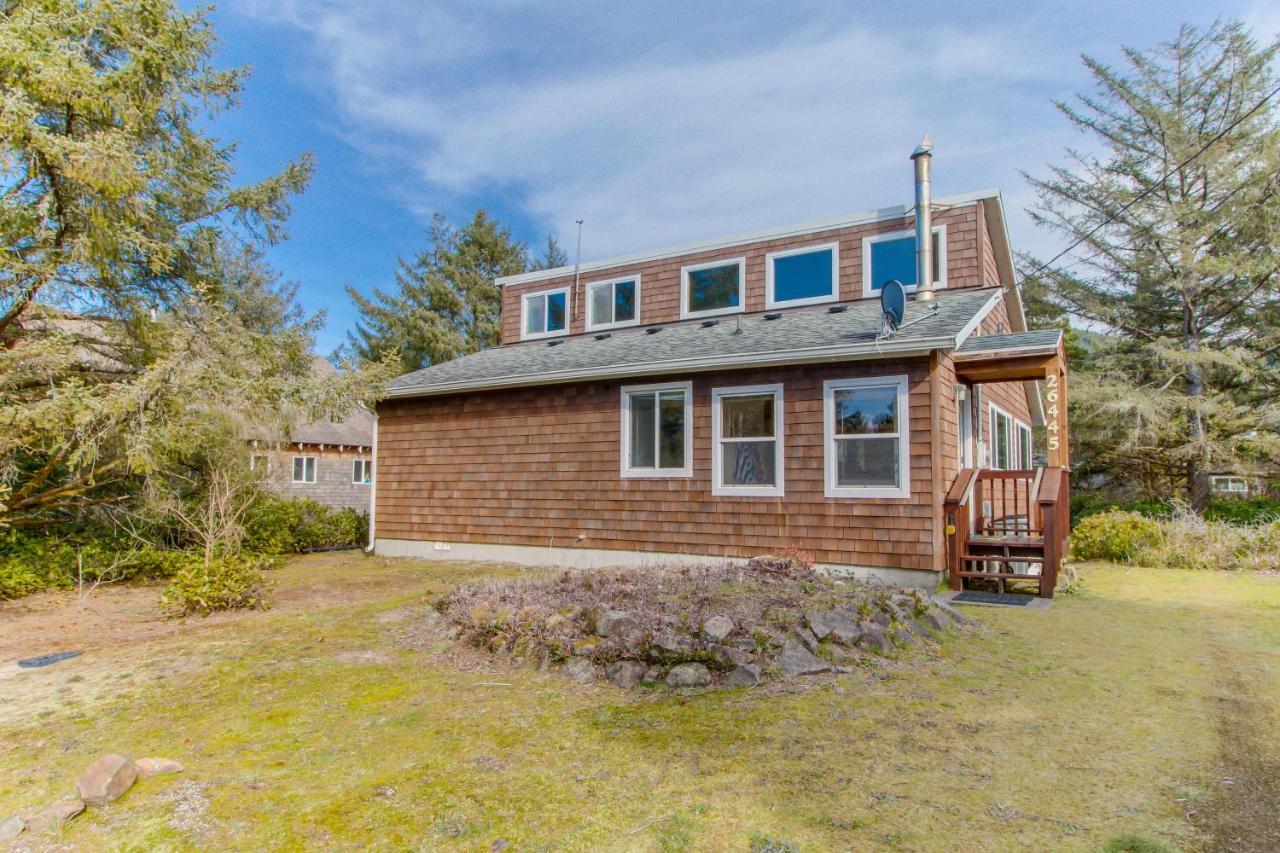 Rockaway Beach Surfer’s Paradise in Rockaway Beach, United States