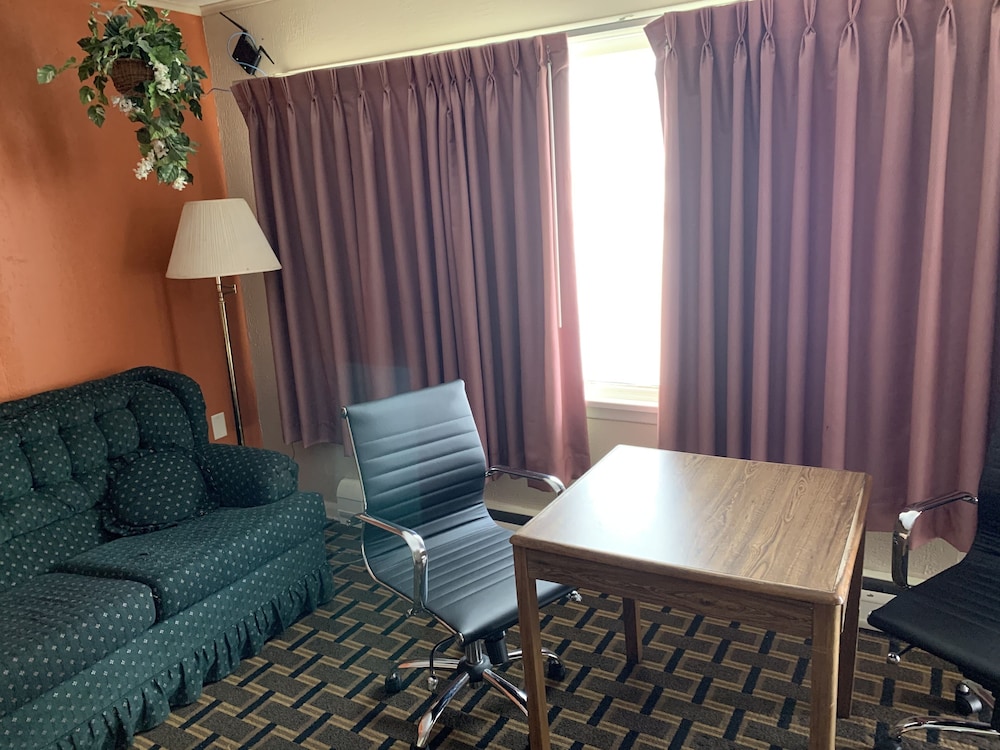 Ashland Motel - photo 8