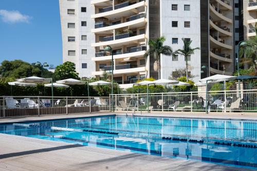 Garden House By IsrApart — 4-Star Luxury Hotel in Ra'anana, Israel