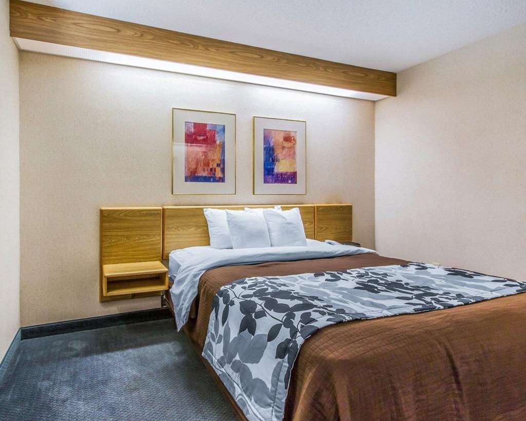 Rodeway Inn Fremont Ne - photo 15