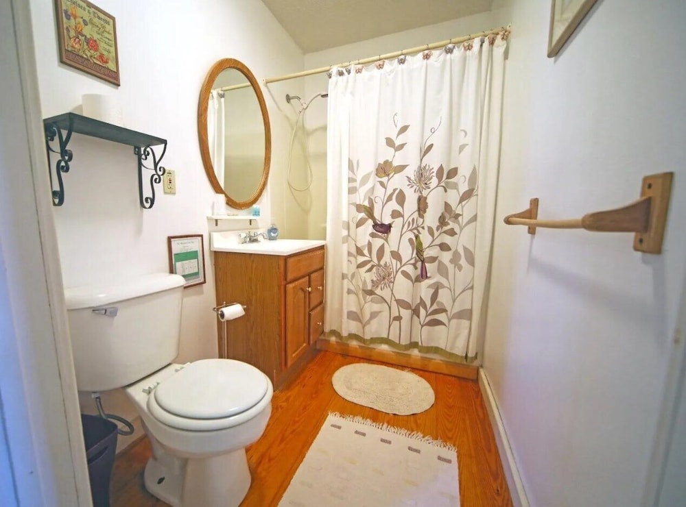 The Hayden Creek Inn - photo 11