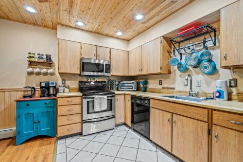 Getaway Condo — Warrensburg — photo 5