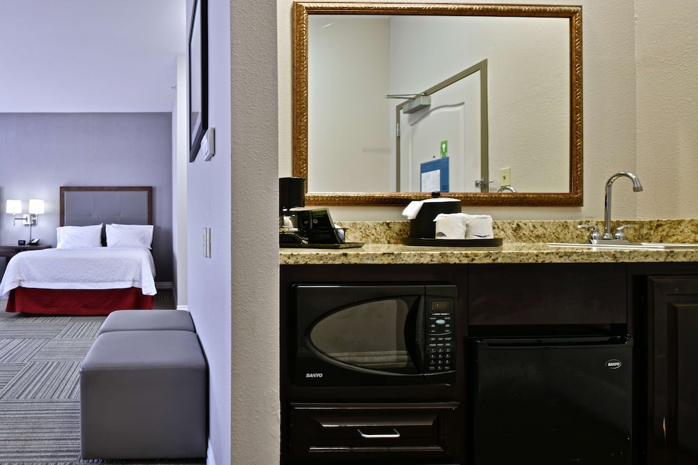Hampton Inn & Suites Fredericksburg - photo 34