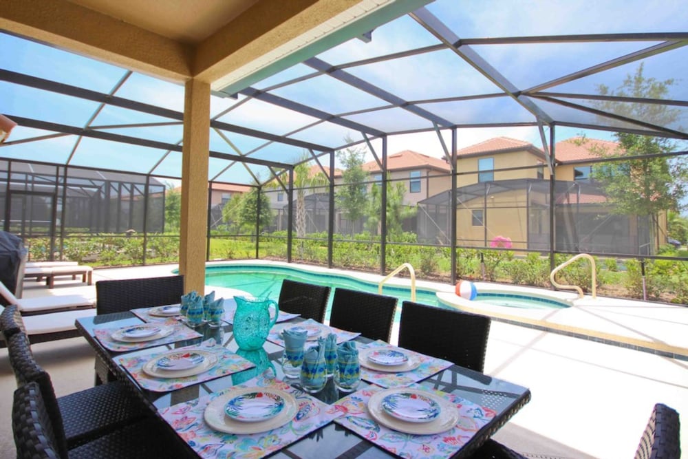 Solterra 5361 — 4-Star Luxury Hotel in Davenport, United States