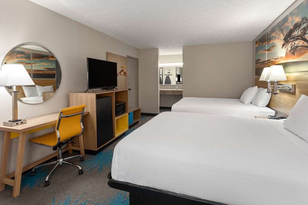 Days Inn by Wyndham Douglasville Atlanta Fairburn Road - photo 12