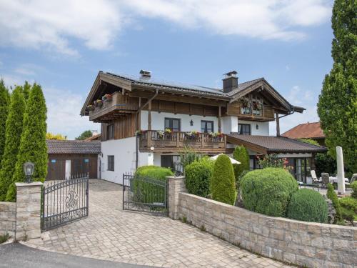 Ferienwohnungen Blos — 5-Star Luxury Hotel in Grassau, Germany