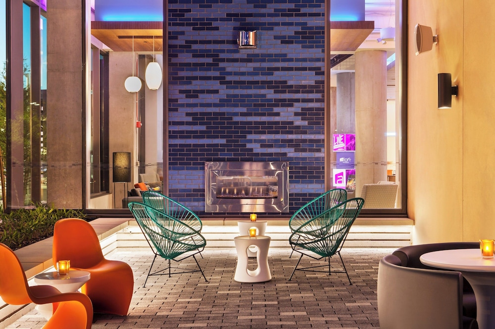Aloft by Marriott Boston Seaport District - photo 14