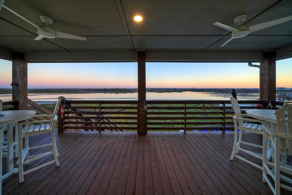 Pelican's Porch by Avantstay Private Pool Views - photo 58