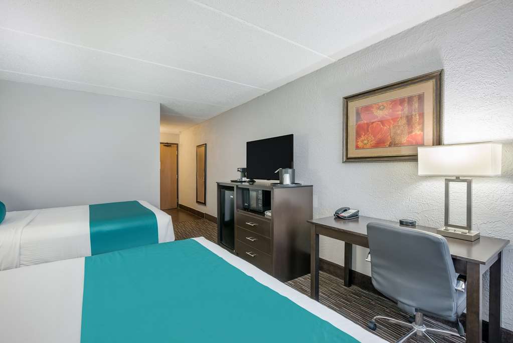 Best Western Waukesha Grand - photo 16