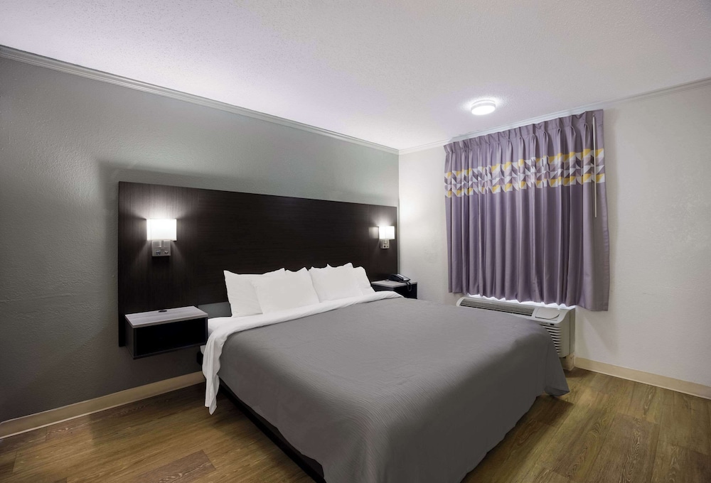 Quality Inn Tallahassee near University - photo 20