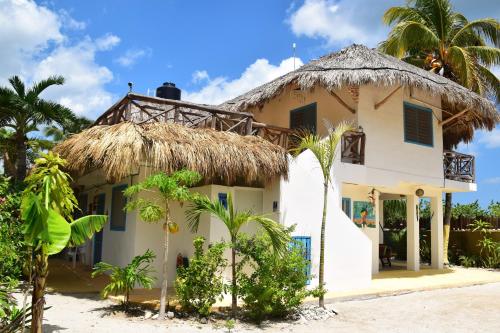 La Casa del Ritmo — 4-Star Luxury Hotel in El Cuyo, Mexico