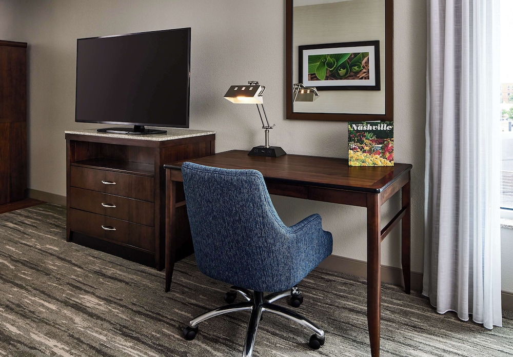 Hilton Garden Inn Nashville Downtown Convention Center - photo 16