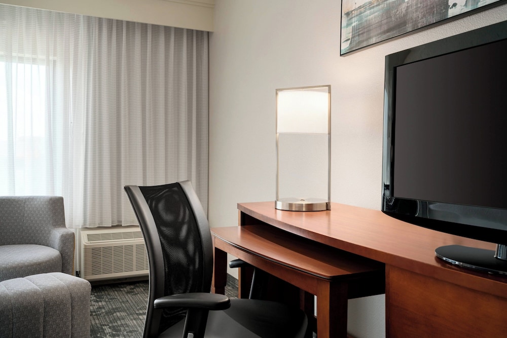 Courtyard by Marriott Ewing Princeton - photo 9