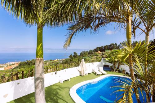 Casa Cateyma with pool — 4-Star Luxury Hotel in Icod De Los Vinos, Spain