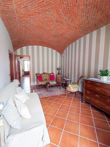 Casa Caliera — 4-Star Luxury Hotel in Viverone, Italy