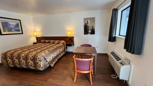 Pine Cone Motel - photo 16