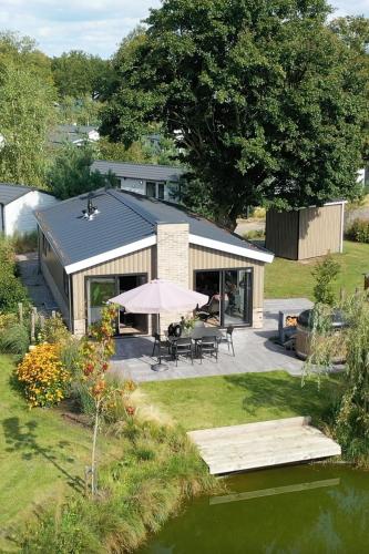 Wellness Chalet Veluwemeer — 4-Star Luxury Hotel in Biddinghuizen, Netherlands