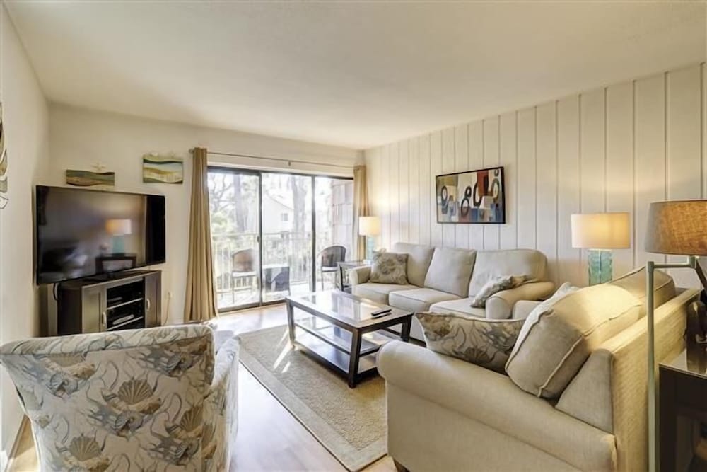 471 Plantation Club at The Sea Pines Resort - featured photo