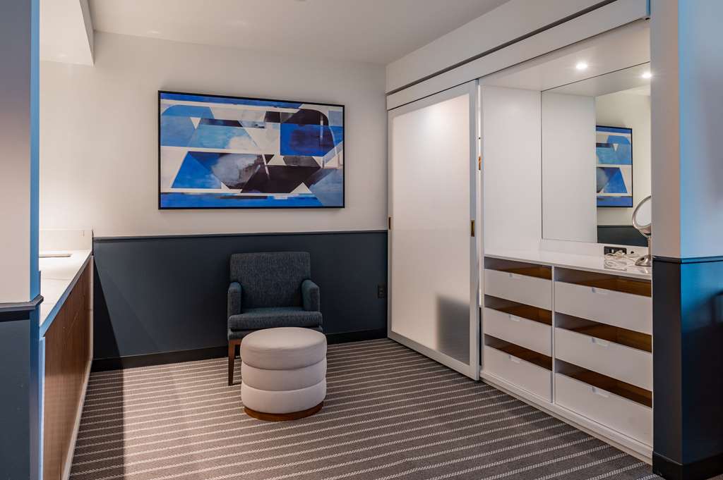 Cambria Hotel Boston Somerville - photo 32