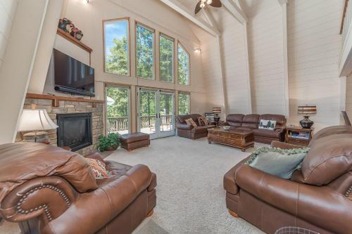 Lazy Bear Lair in Arnold, United States