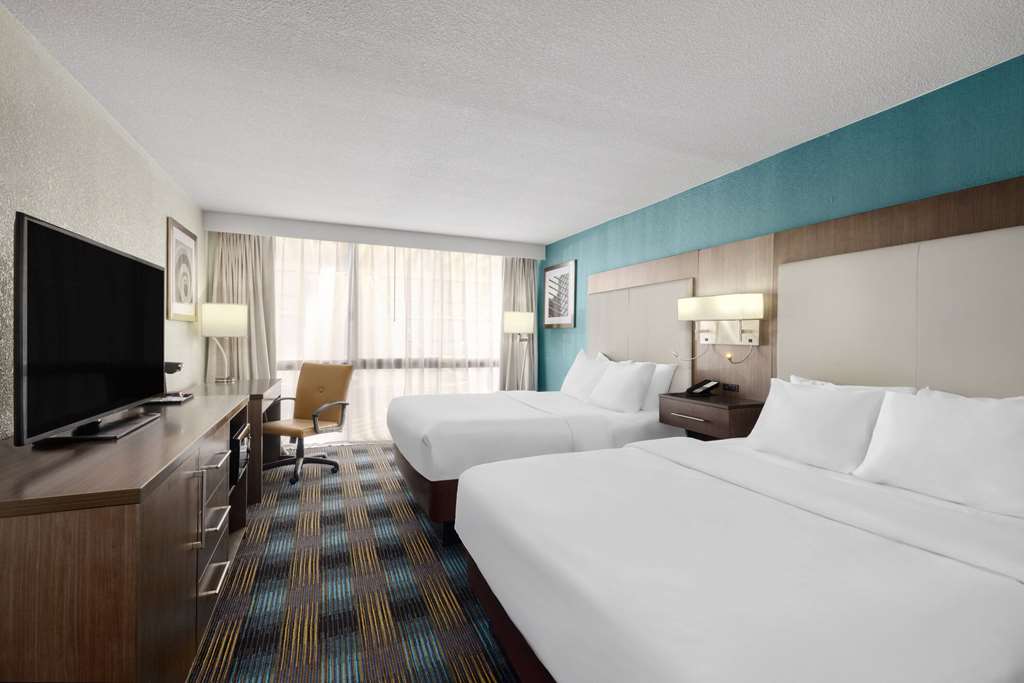 SureStay Plus Hotel by Best Western Kansas City Northeast - photo 24