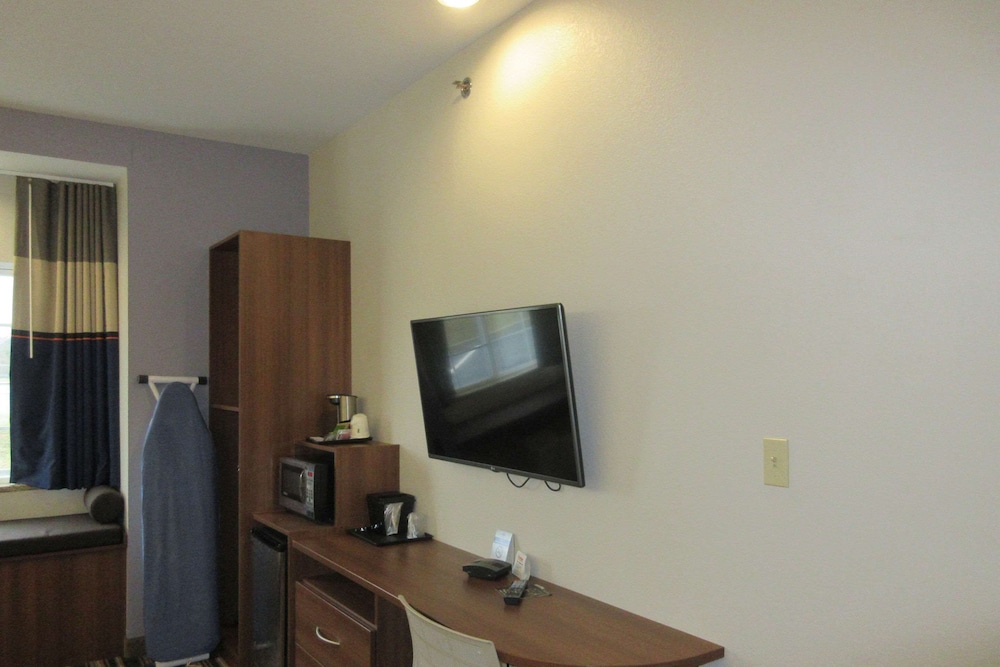 Quality Inn & Suites Caldwell I 77 - photo 6