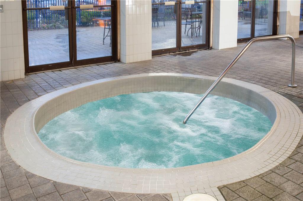 Baymont by Wyndham Grand Haven - photo 6